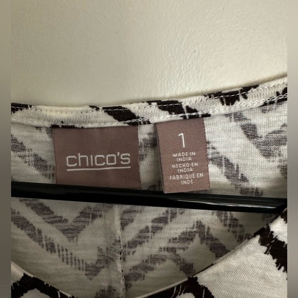 Chicos Chevron Top - Picture 2 of 3